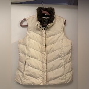 Eddie Bauer women's premium goose down puffer vest faux fur collar off white